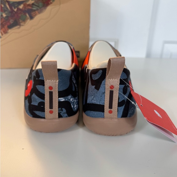 Men’s Size 11.5 UIN Slip On Shoes Canvas Comfortable Loafers "Charming Kiss"‎ - Picture 5 of 11